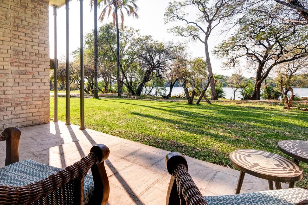 Palm River Hotel Victoria Falls Exterior foto